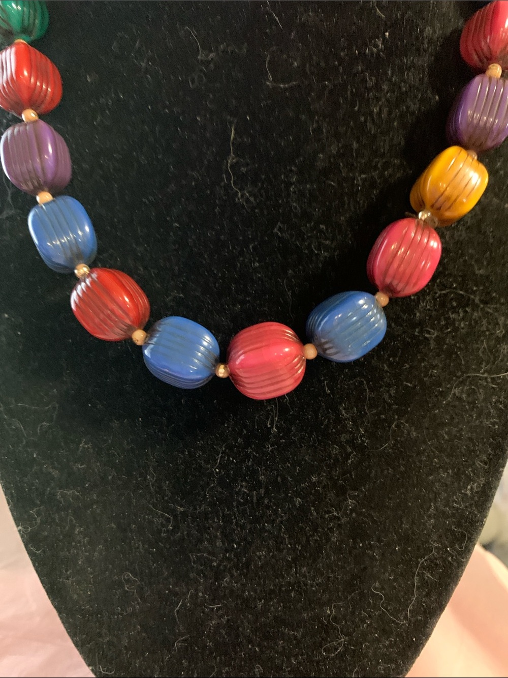 Vibrant Multi-Color Beaded Necklace - Colorful Ribbed Resin Beads 16”